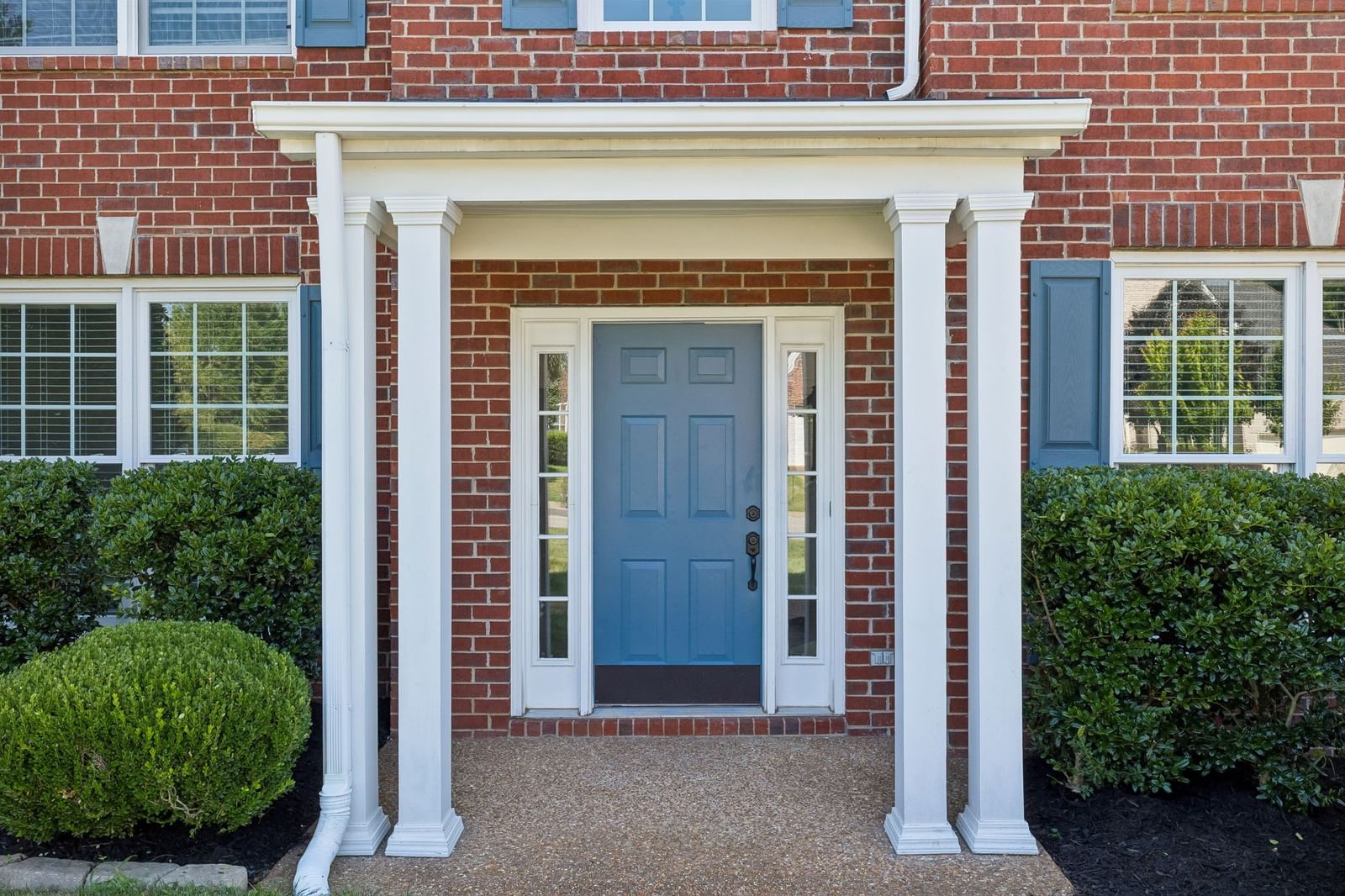 1501 Daphne Pl — photo 2
