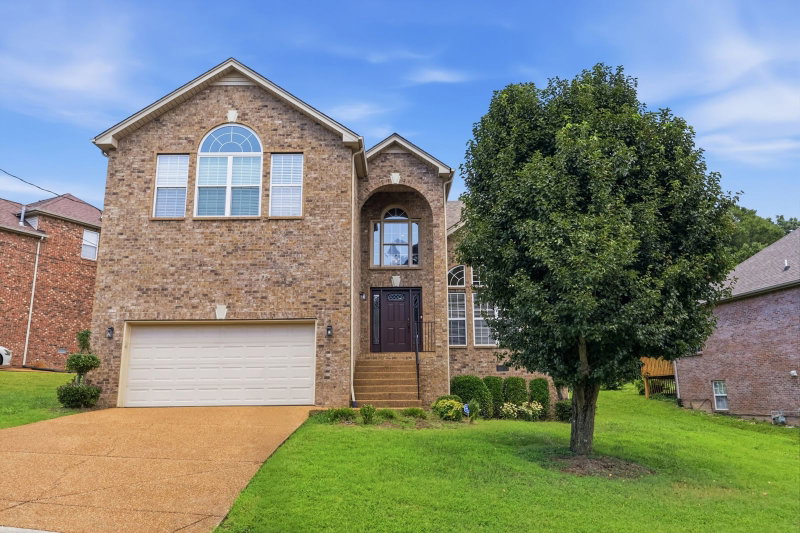5128 Morningwood Ln