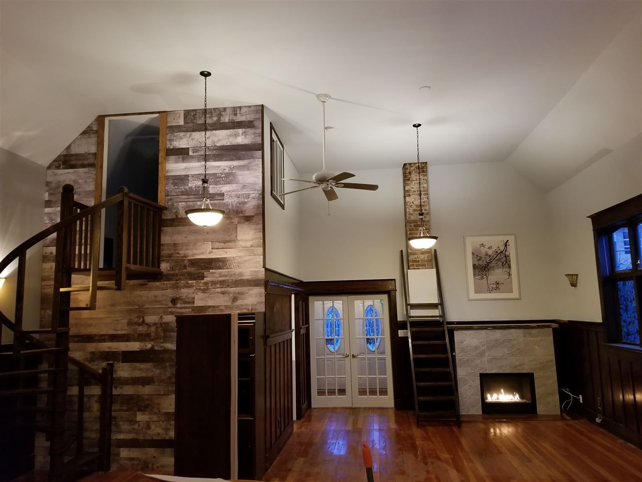 Listing Image 5