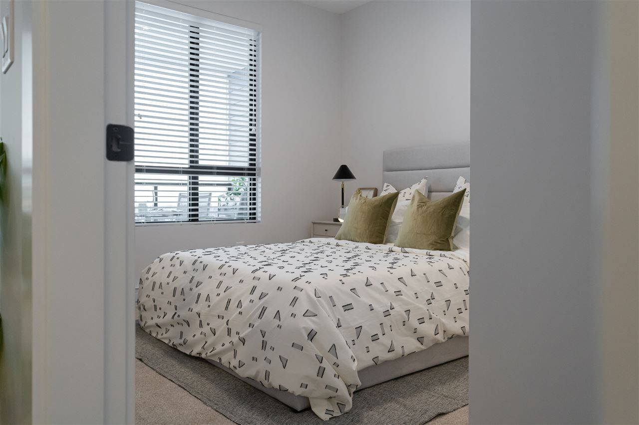 Listing Image 24