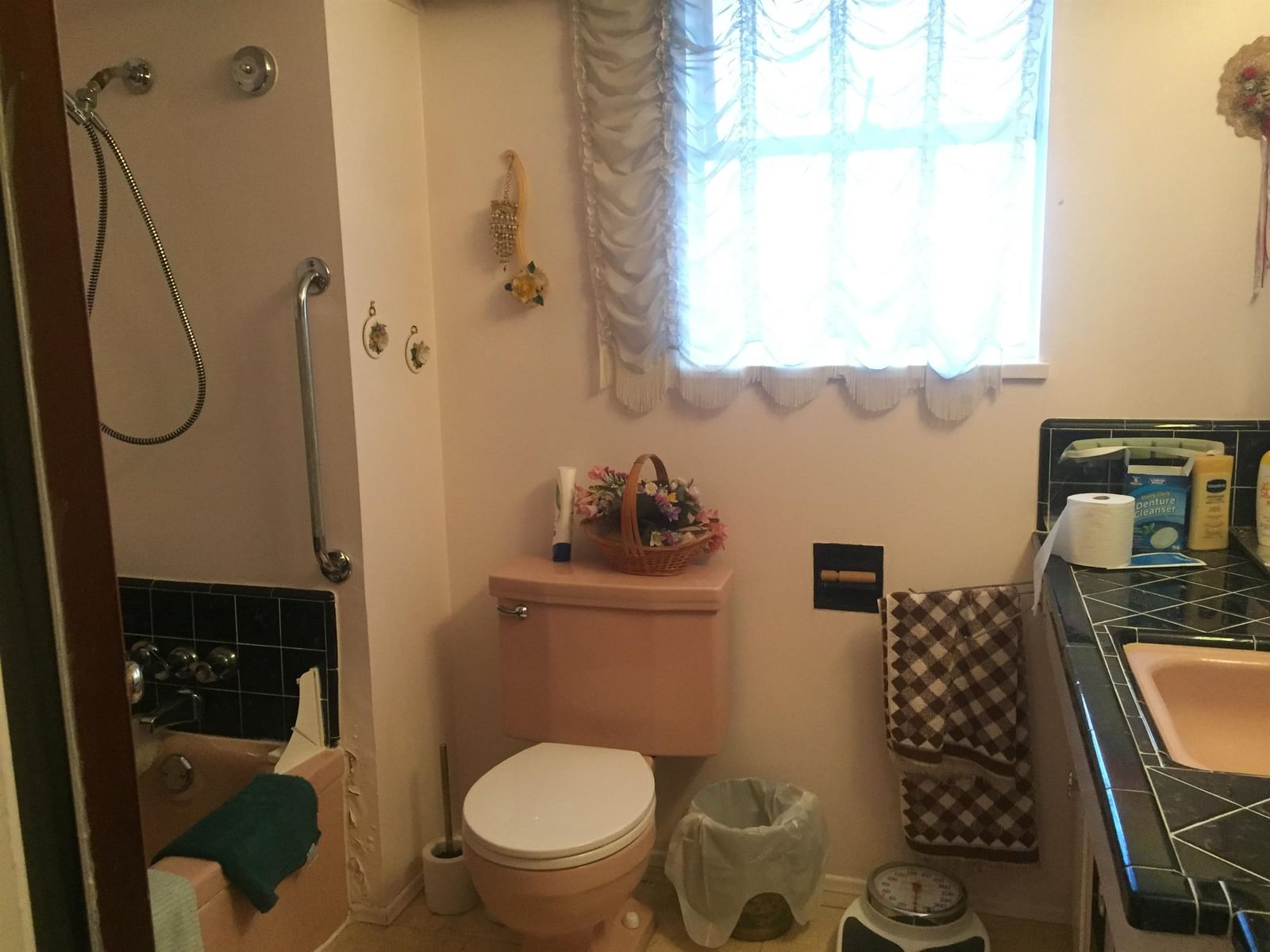 Listing Image 8