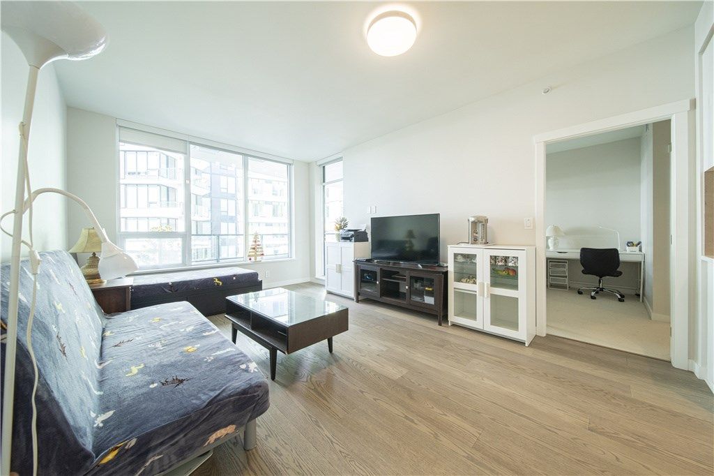 Listing Image 6