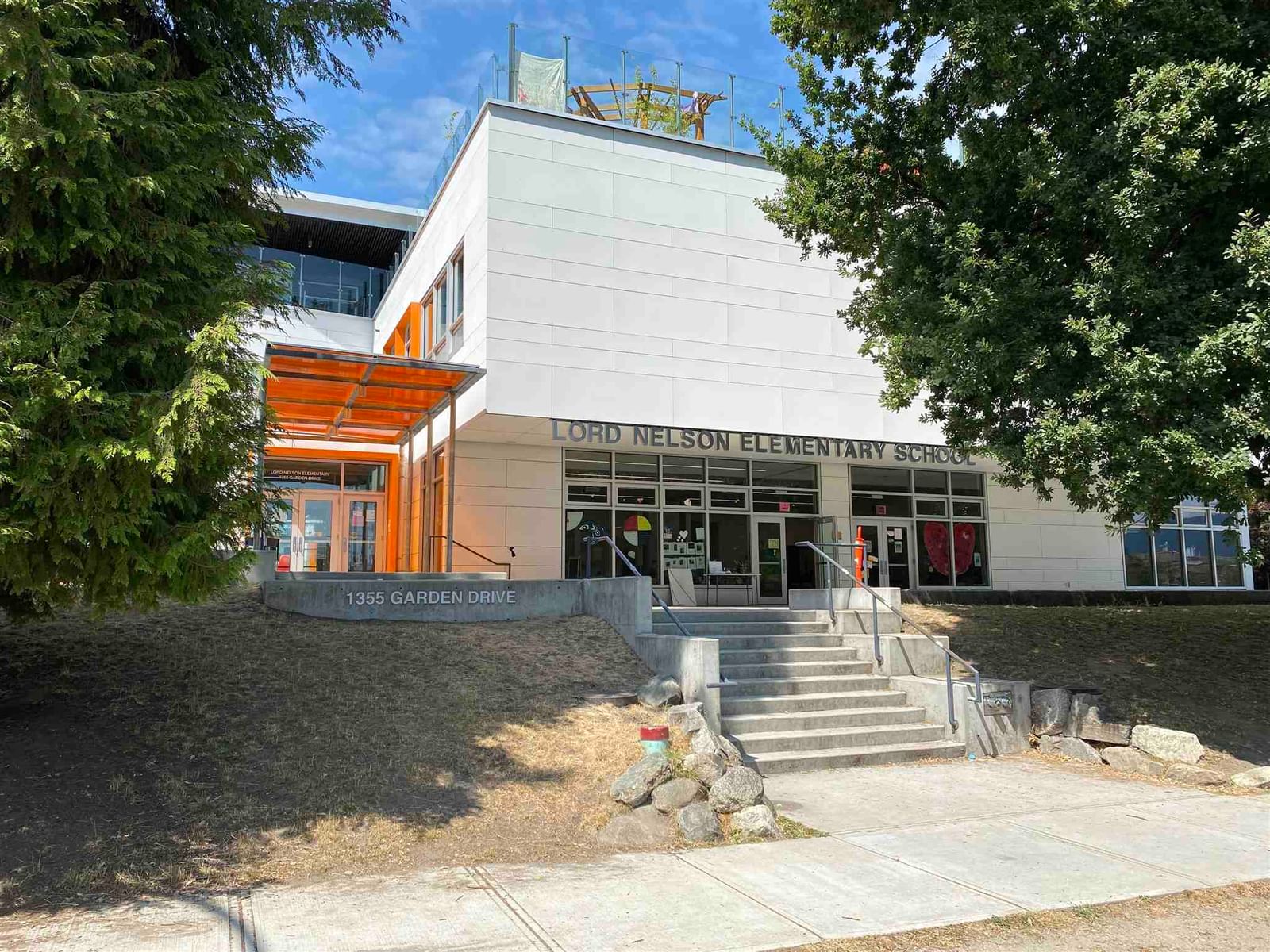 Listing Image 19