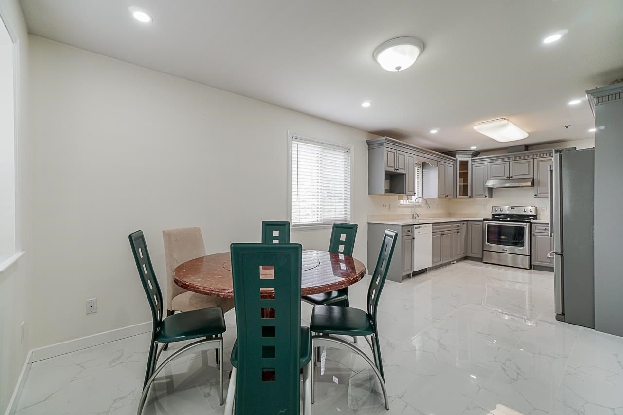Listing Image 12