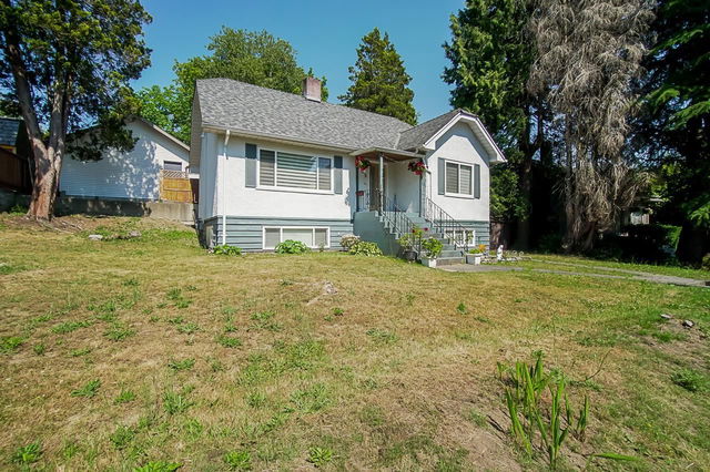 809 Sangster Place