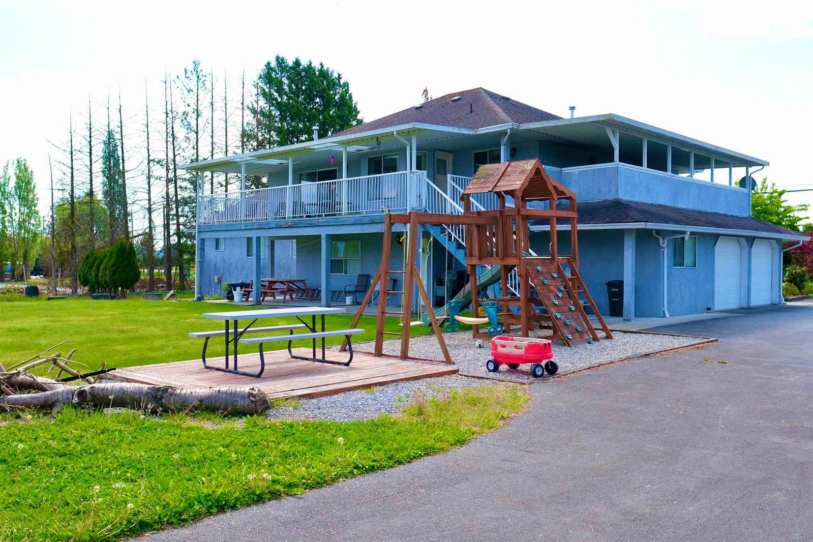 Listing Image 6