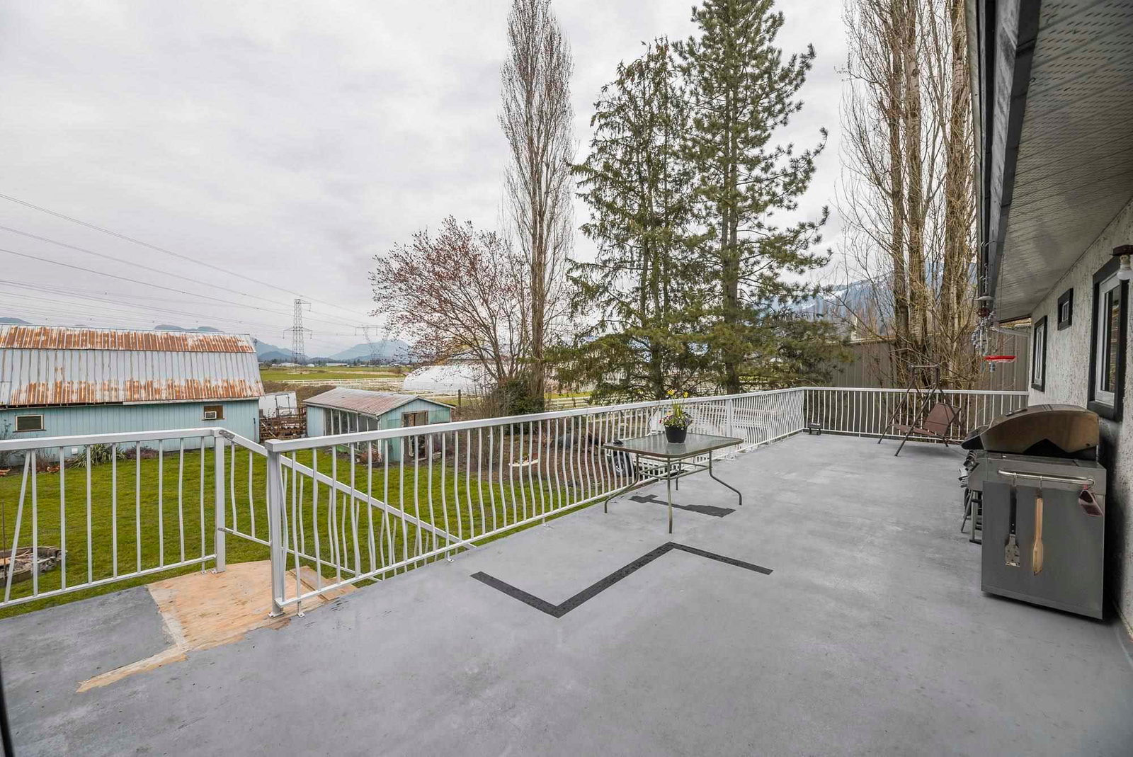 Listing Image 10