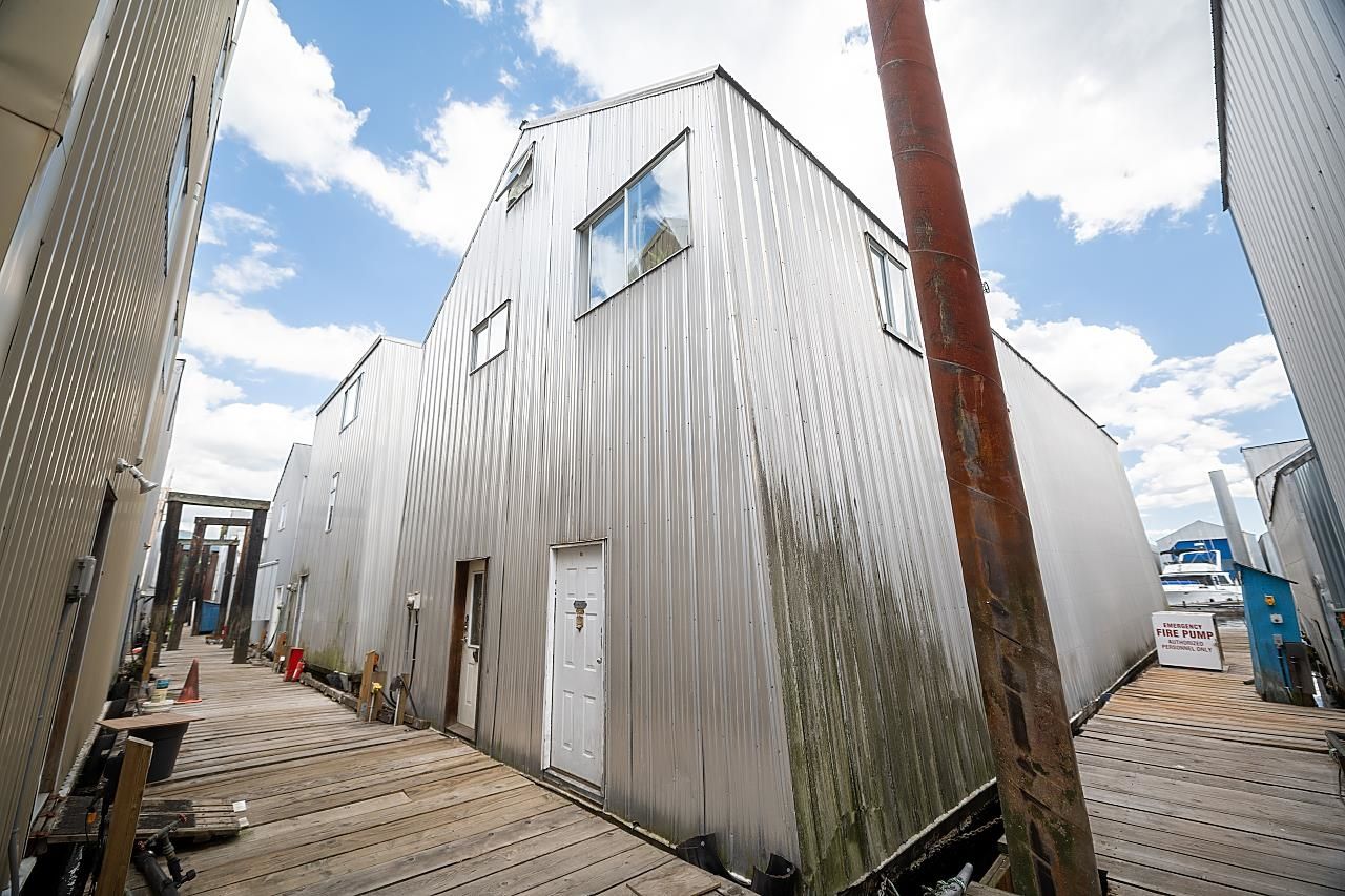 Listing Image 16