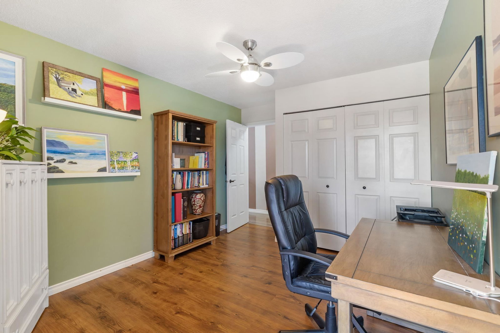 Listing Image 23