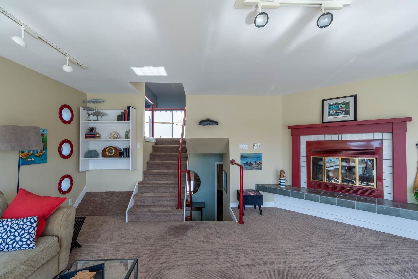 Listing Image 16