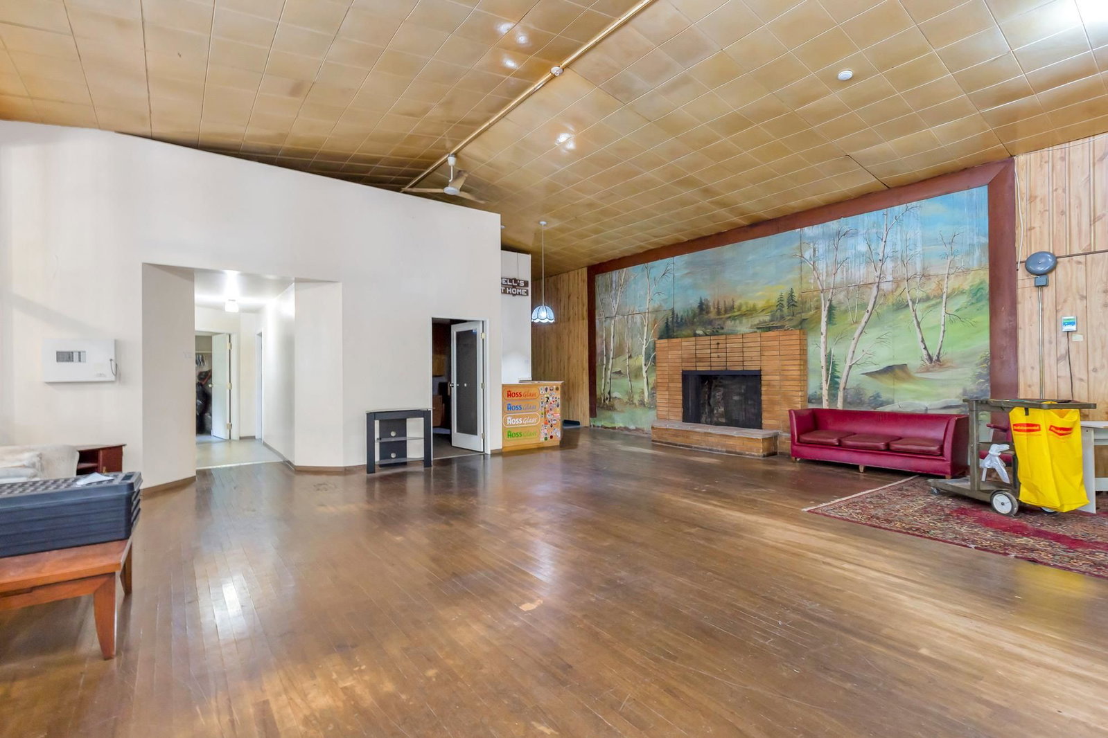 Listing Image 14