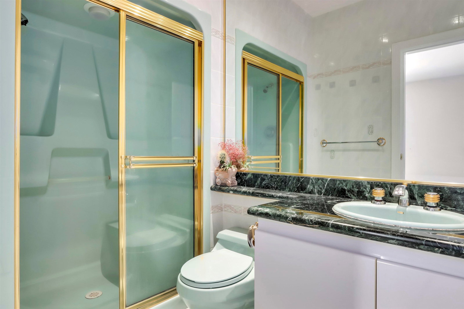 Listing Image 26