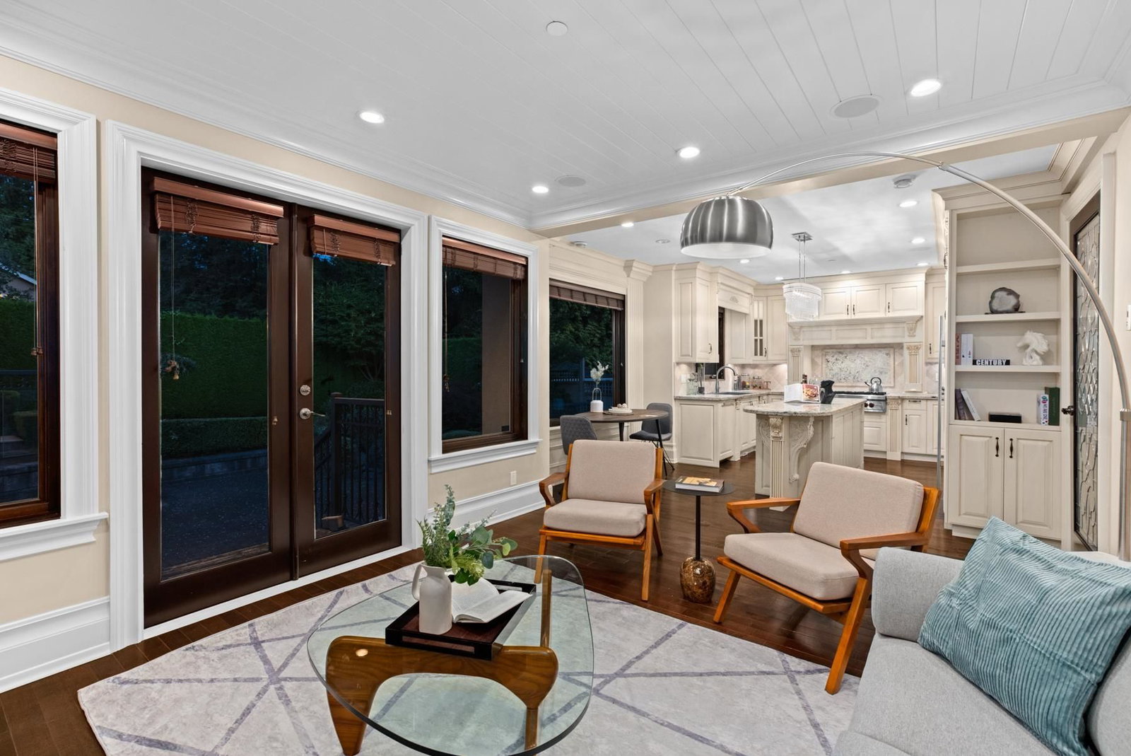 Listing Image 11