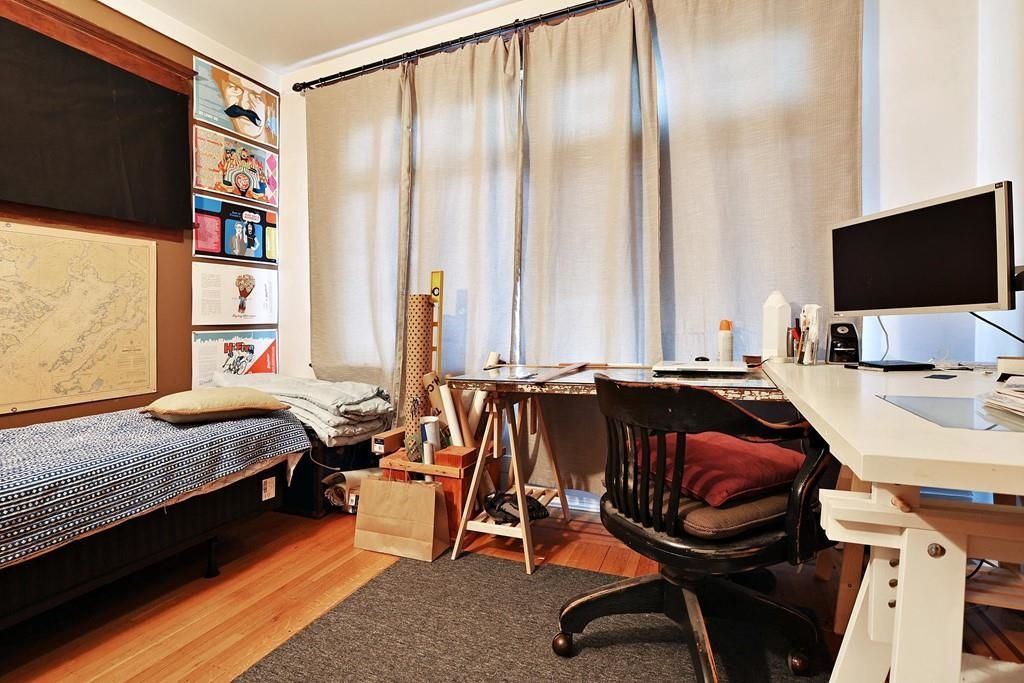 Listing Image 8