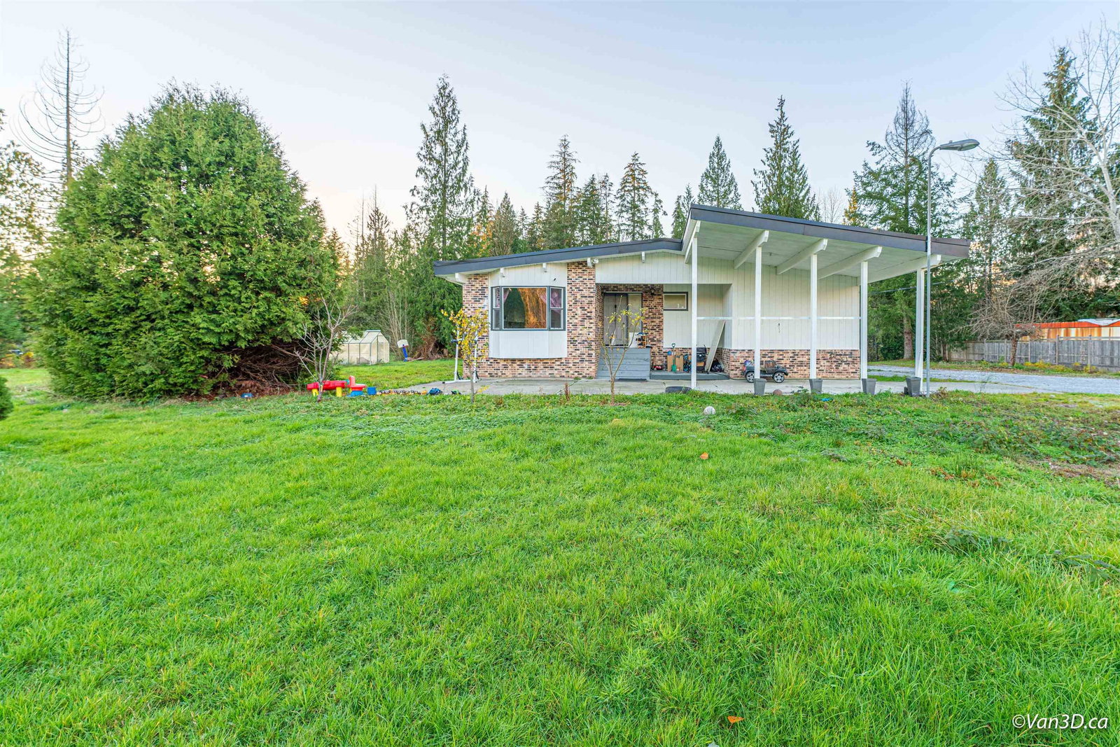 Listing Image 11
