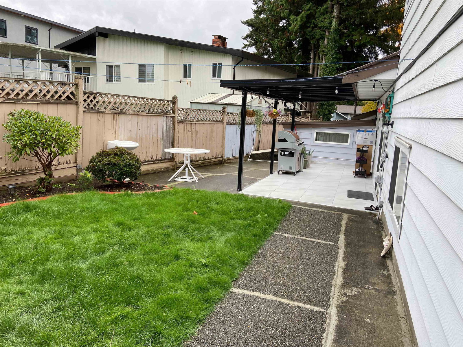 Listing Image 12