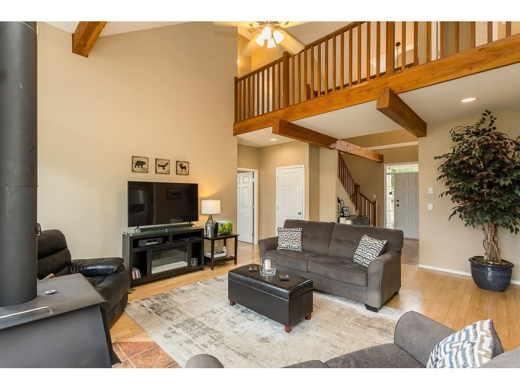 Listing Image 18