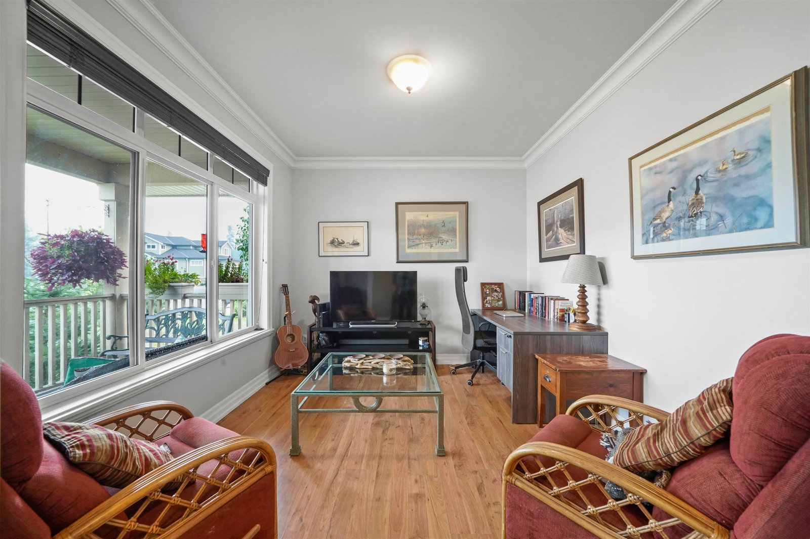 Listing Image 5