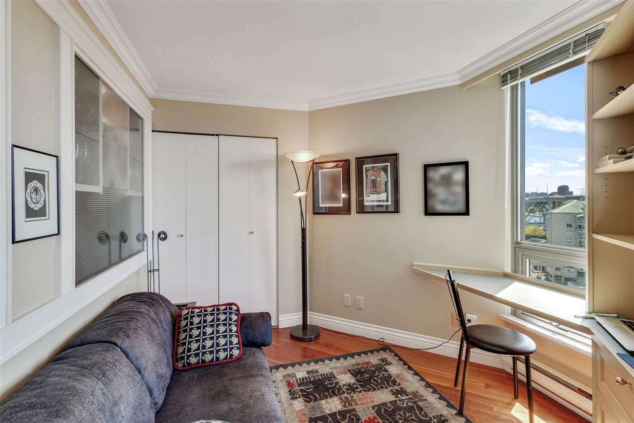 Listing Image 11