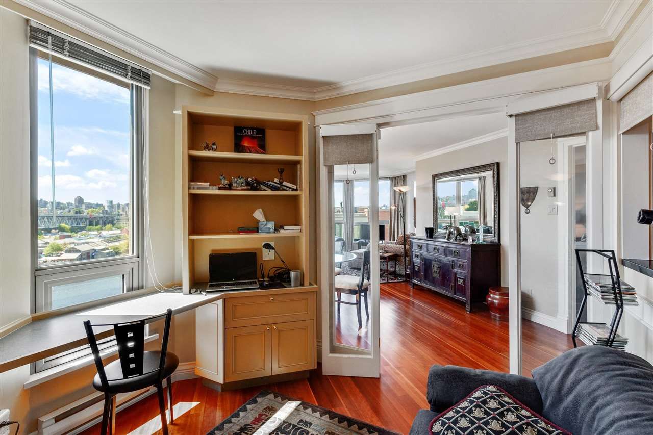 Listing Image 12