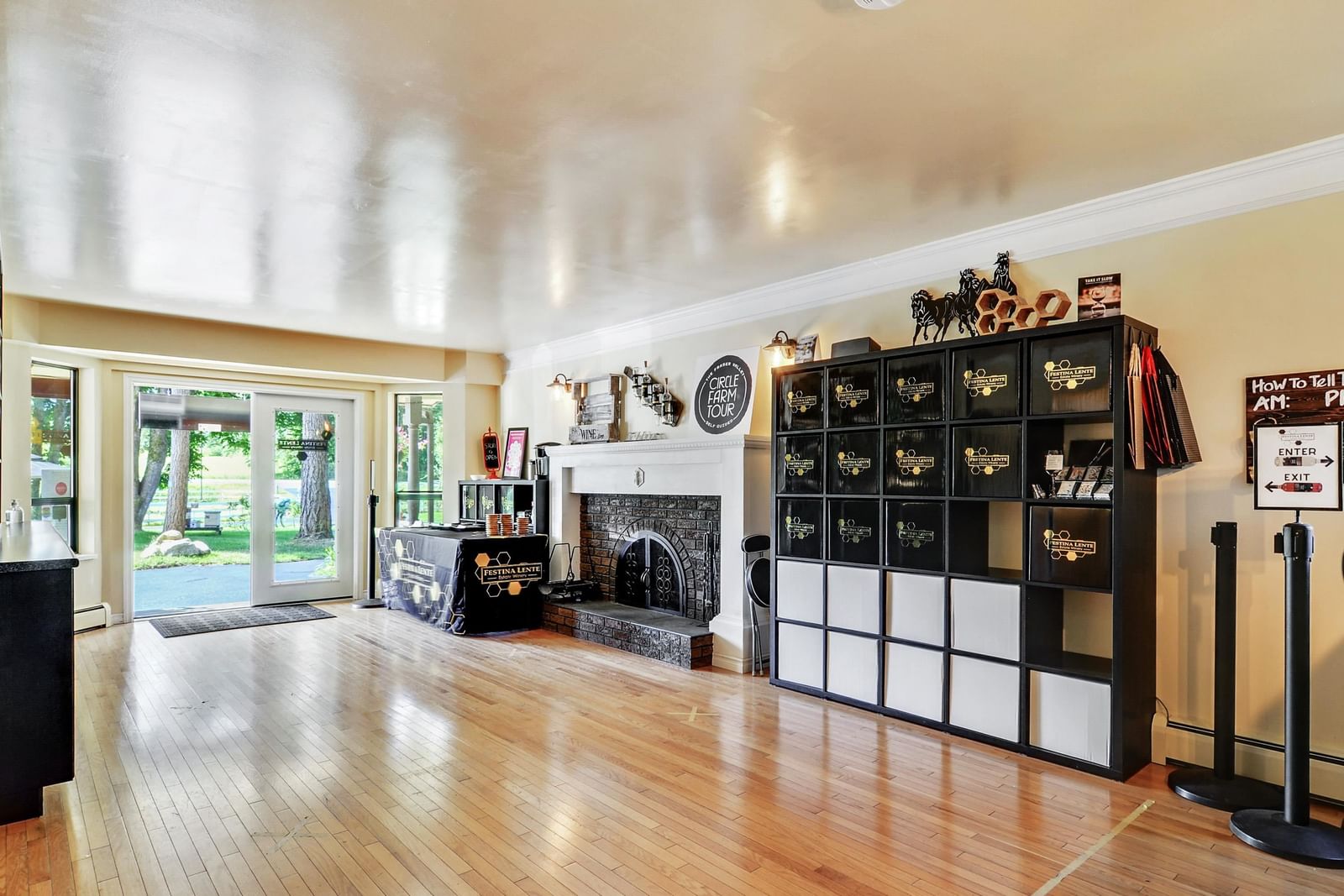 Listing Image 14
