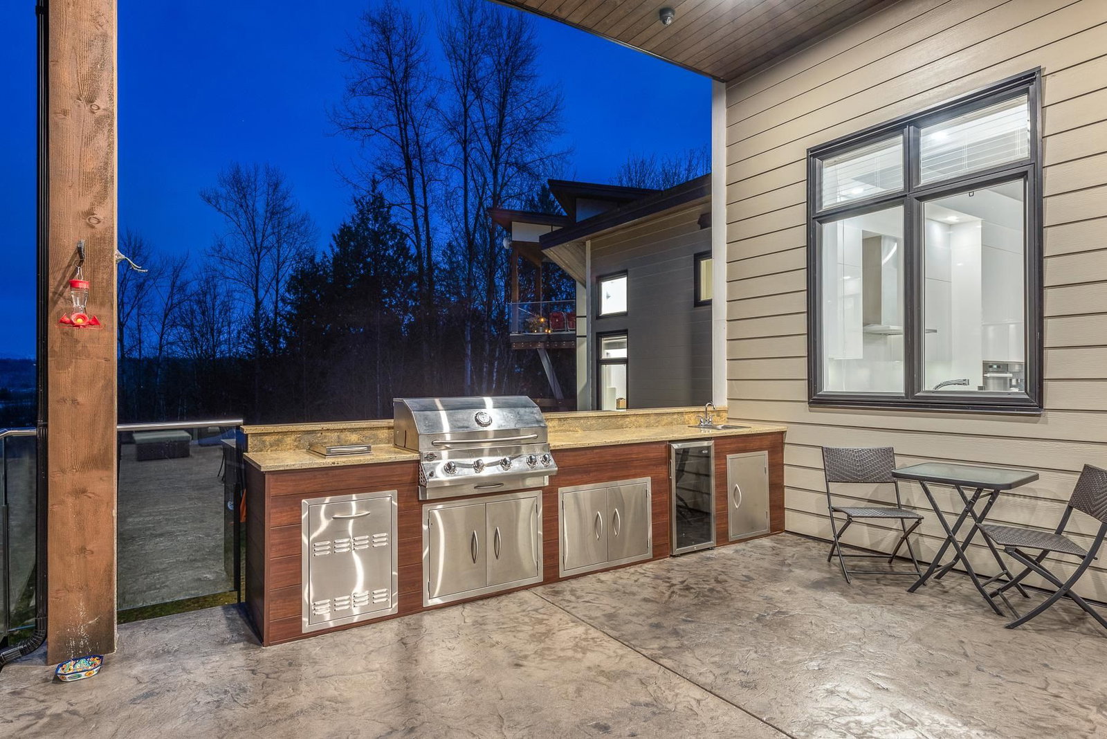 Listing Image 14