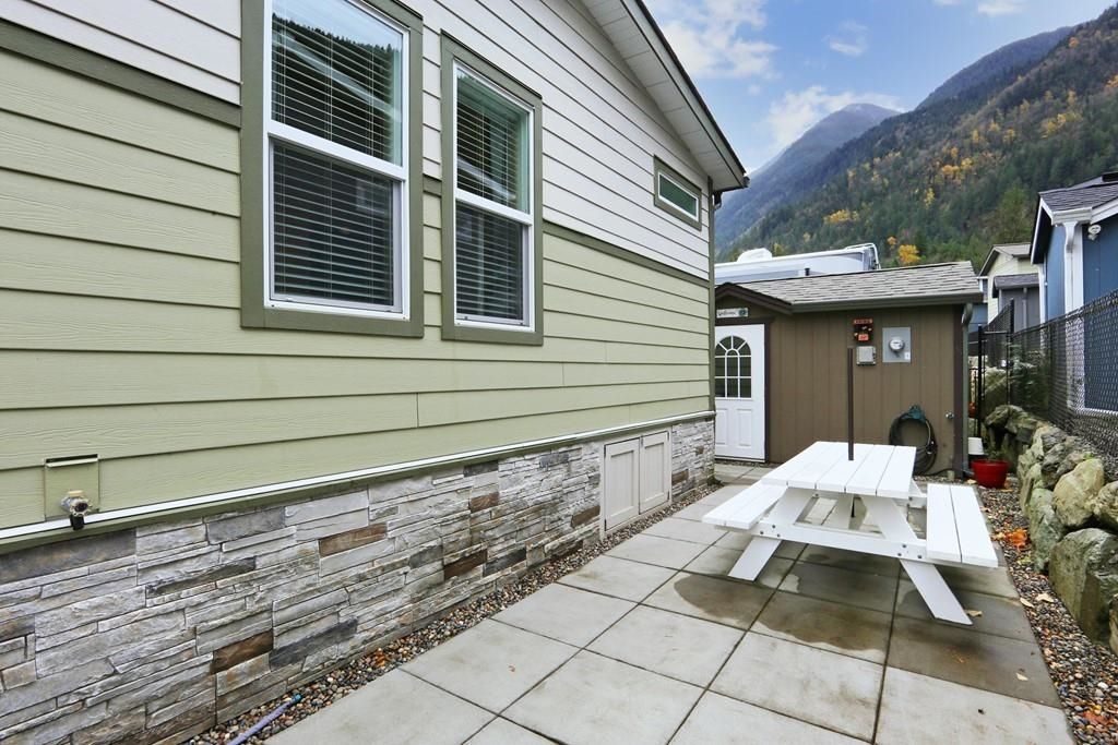 Listing Image 11