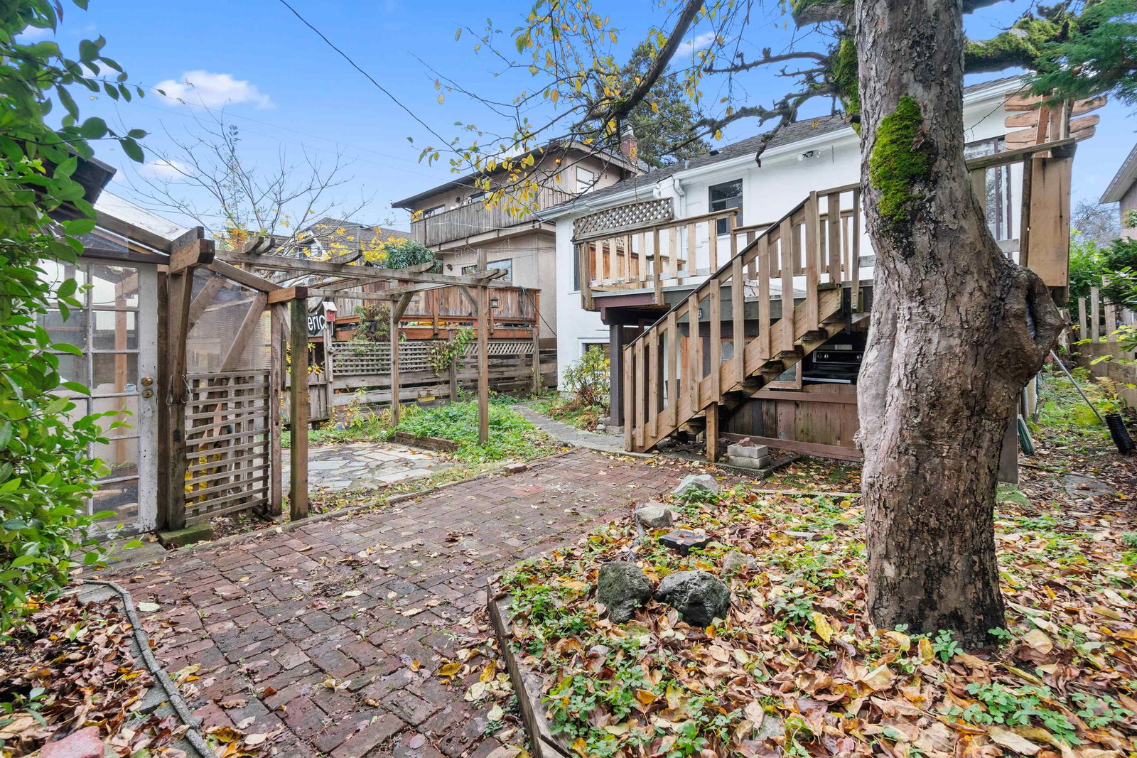 Listing Image 11