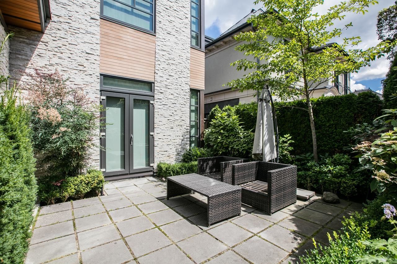 Listing Image 16