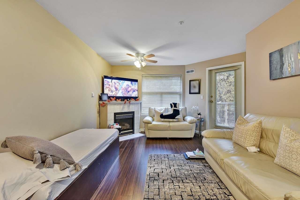 Listing Image 16