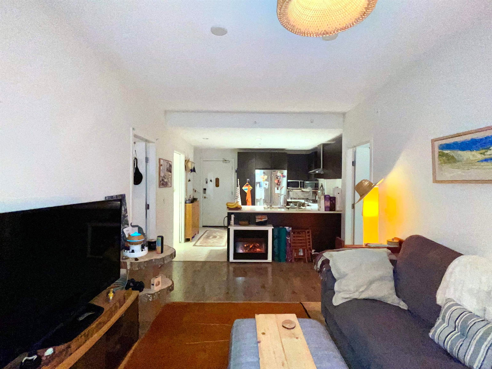 Listing Image 6