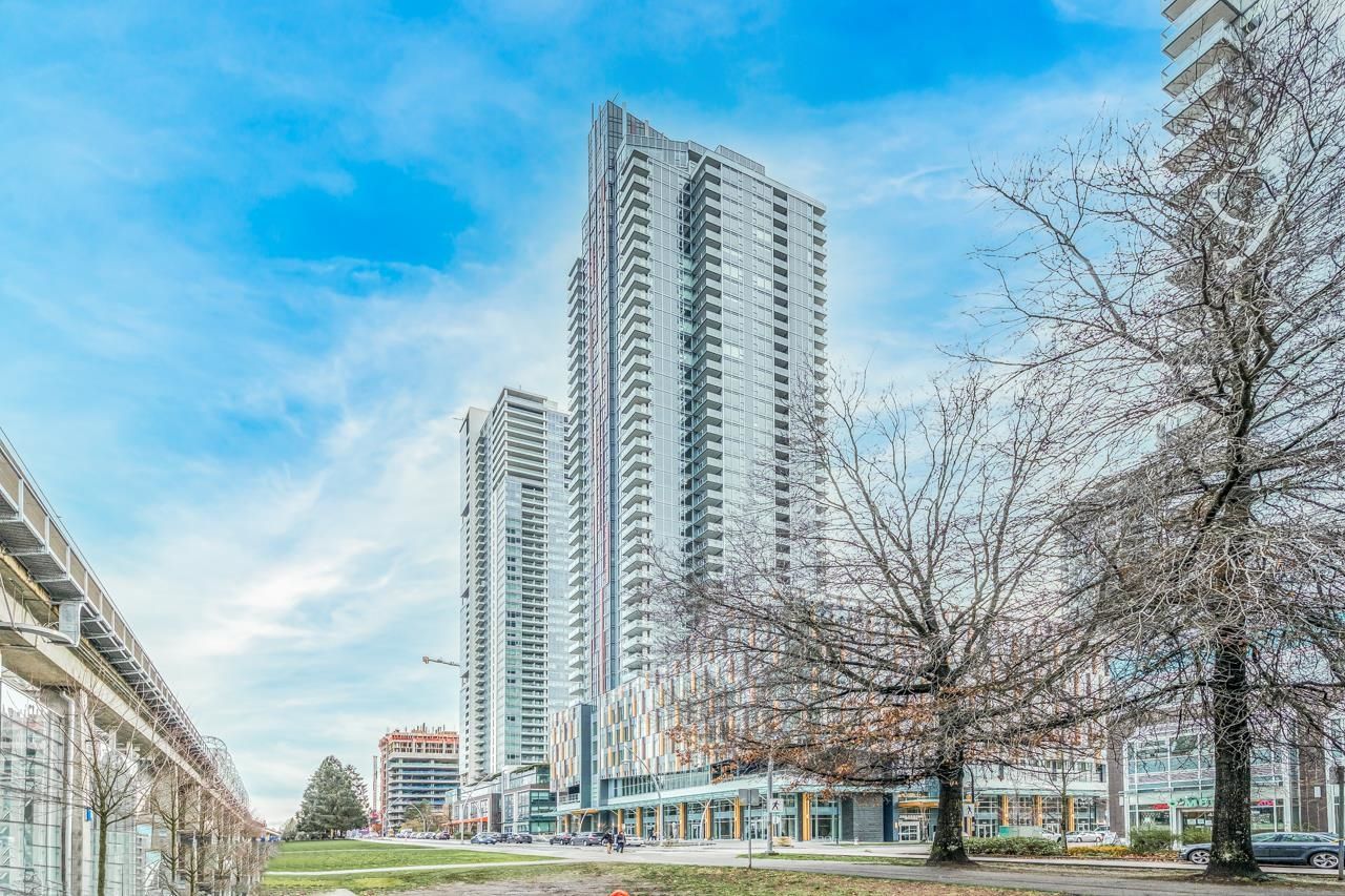 Listing Image 1