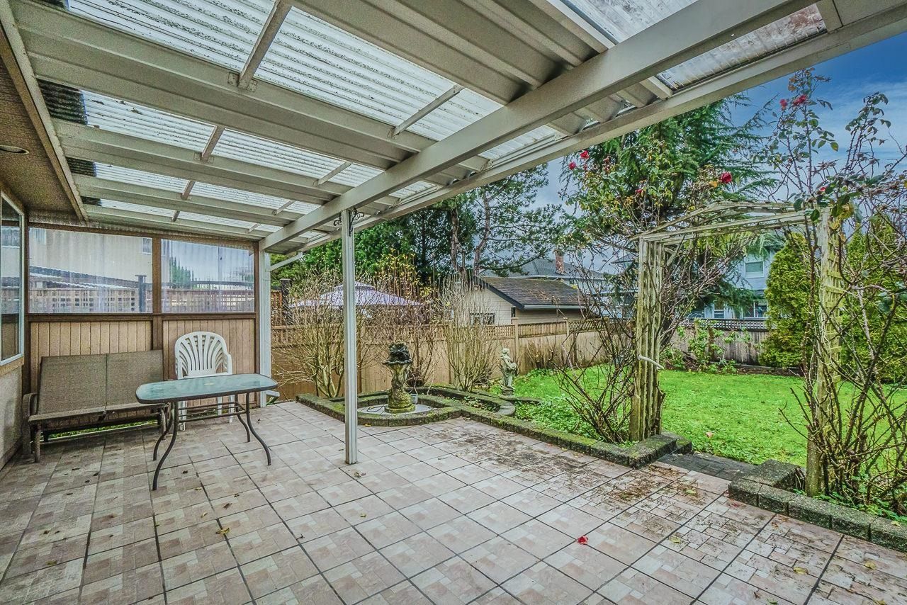 Listing Image 6