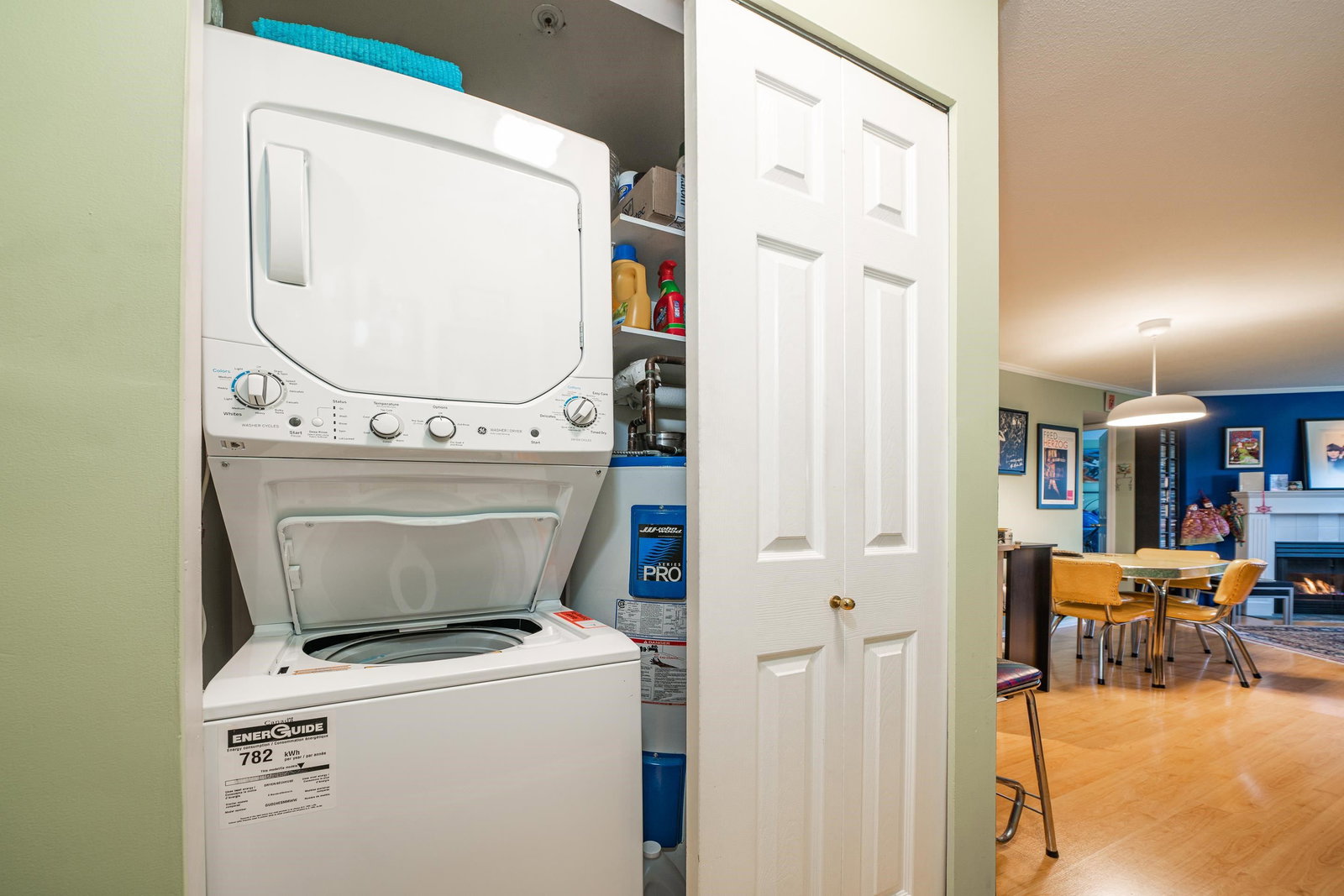 Listing Image 6