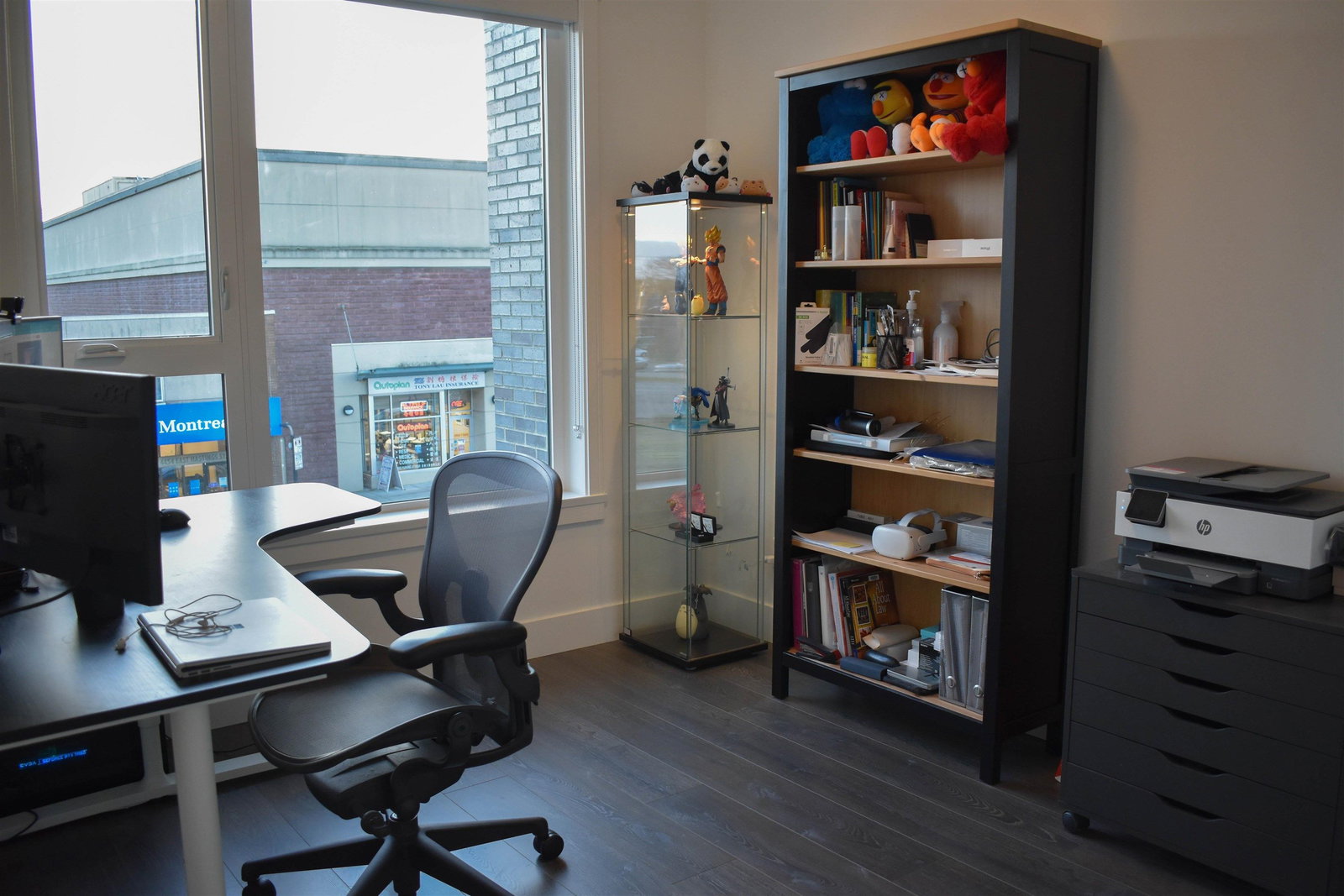 Listing Image 5