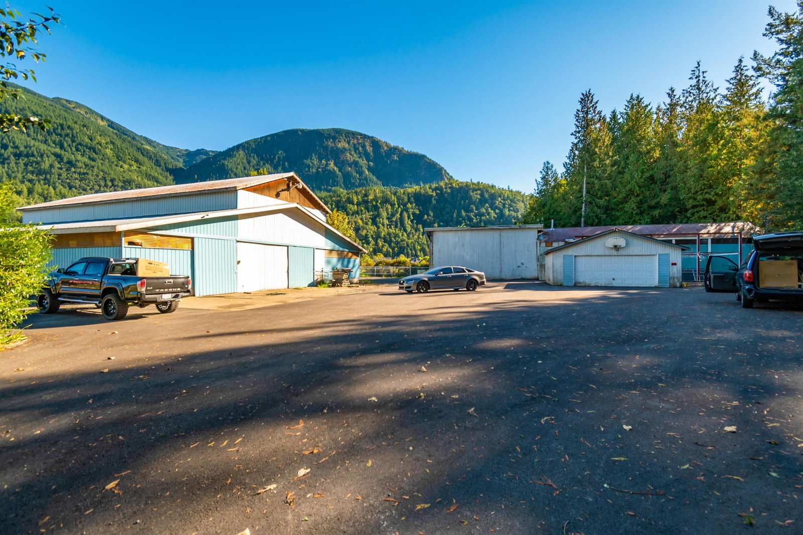 Listing Image 19