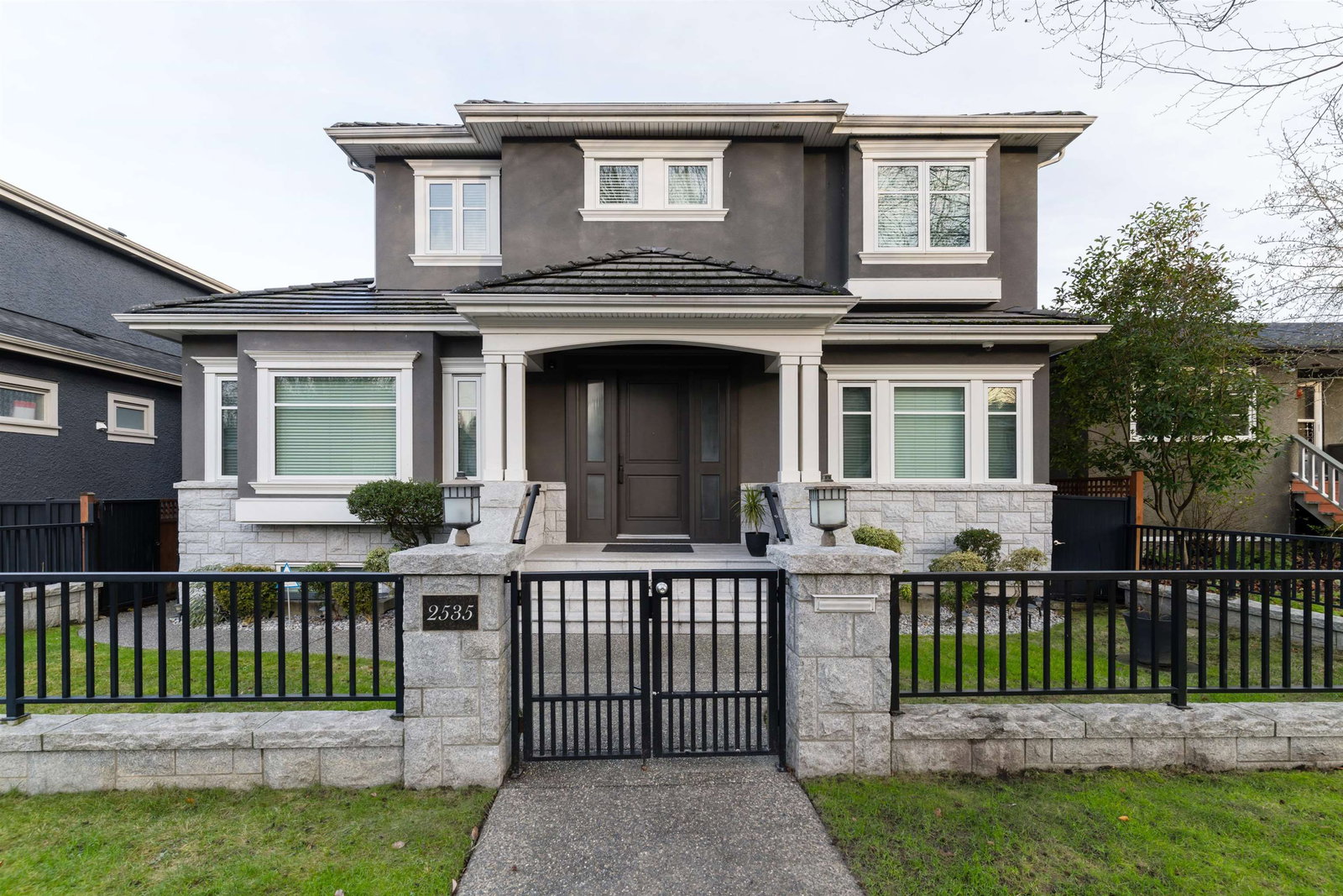 Listing Image 1