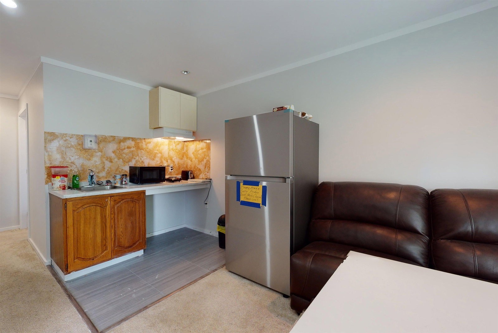 Listing Image 10