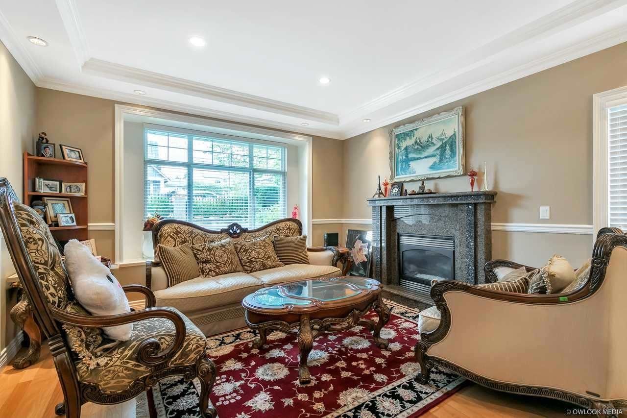 Listing Image 6