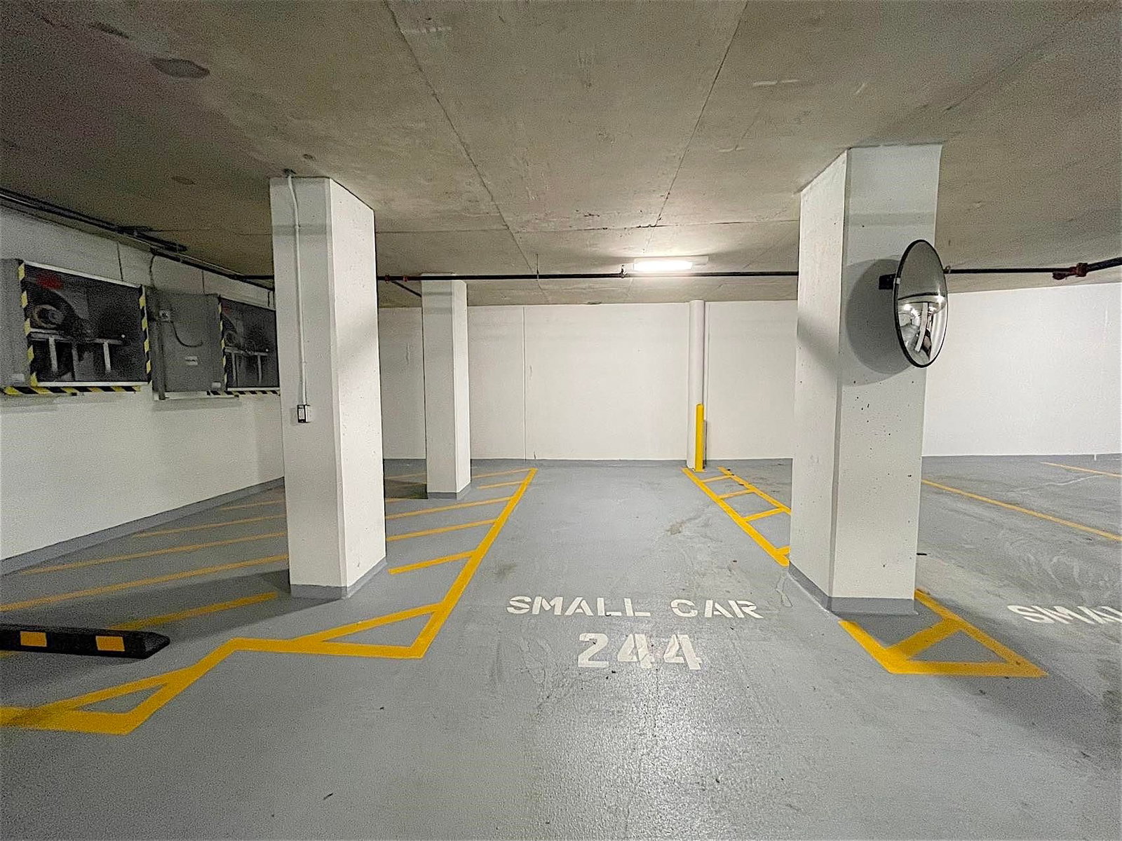 Listing Image 24