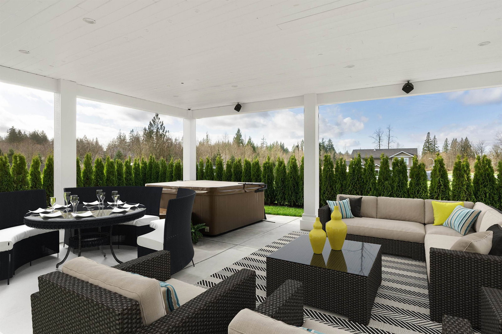 Listing photo 5