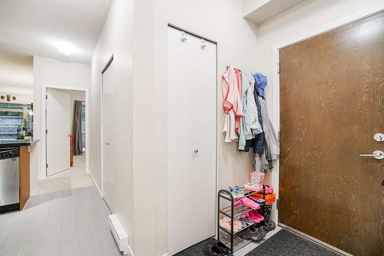 Listing Image 8