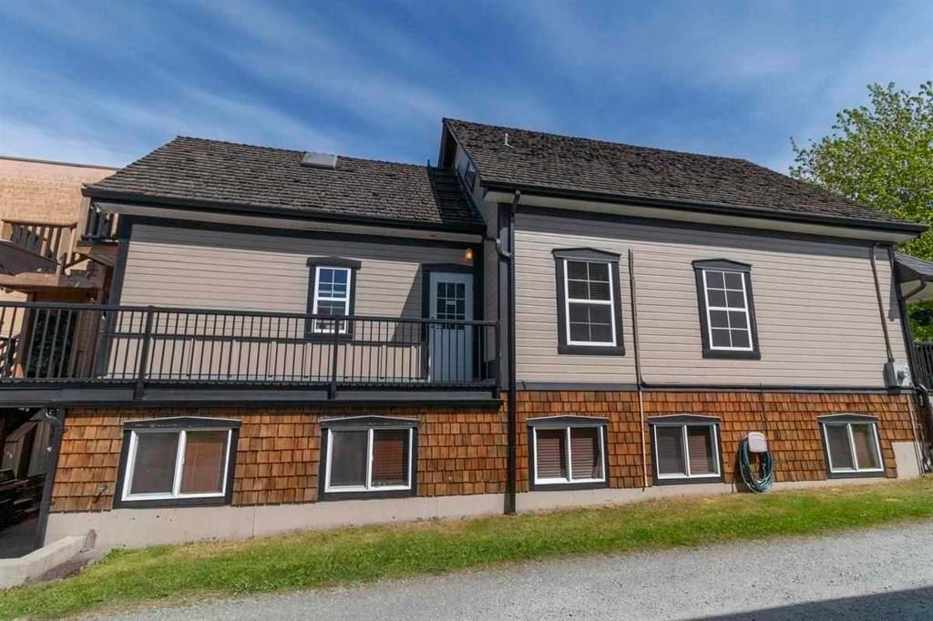 Listing Image 16