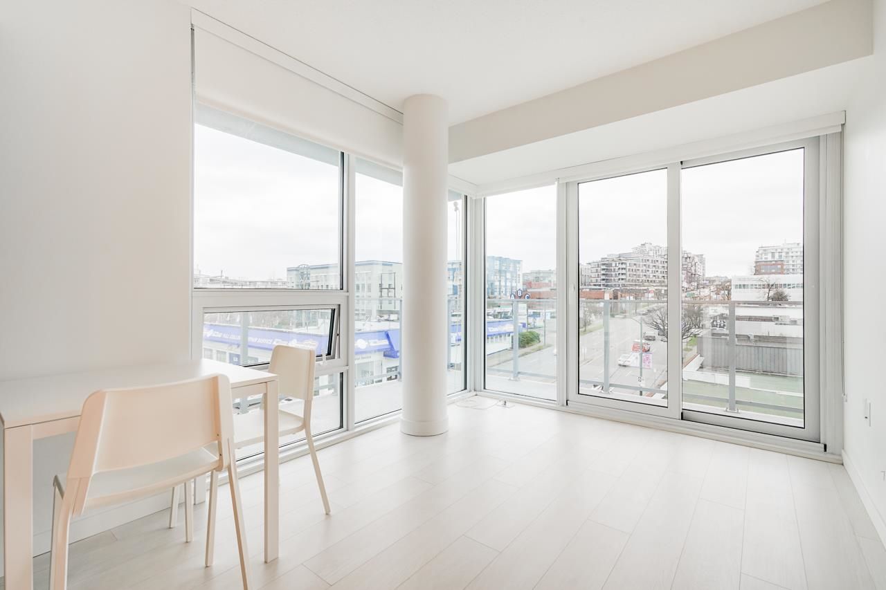 Listing Image 10
