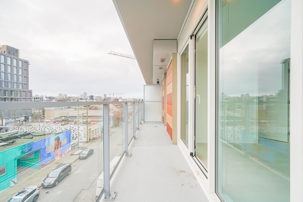 Listing Image 23