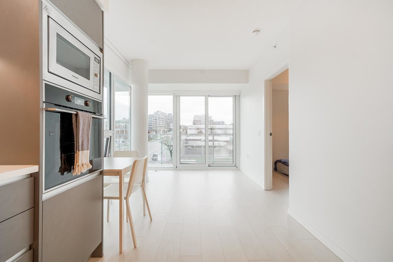 Listing Image 9