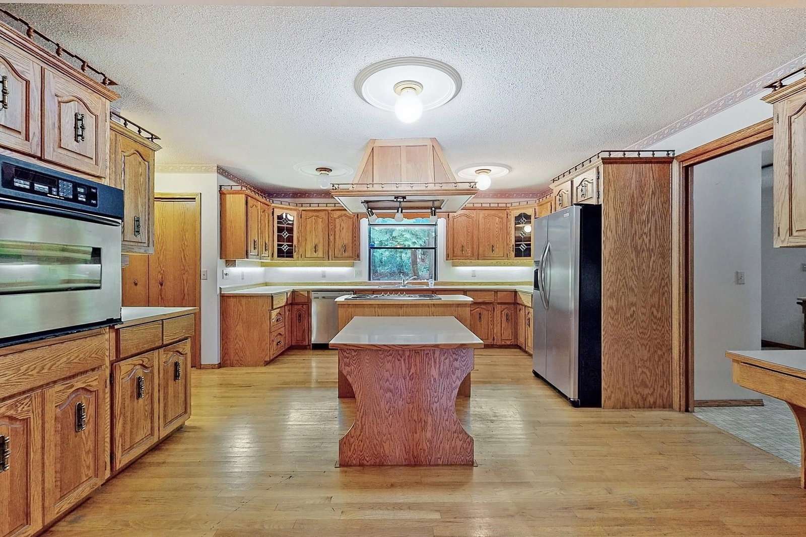 Listing Image 22