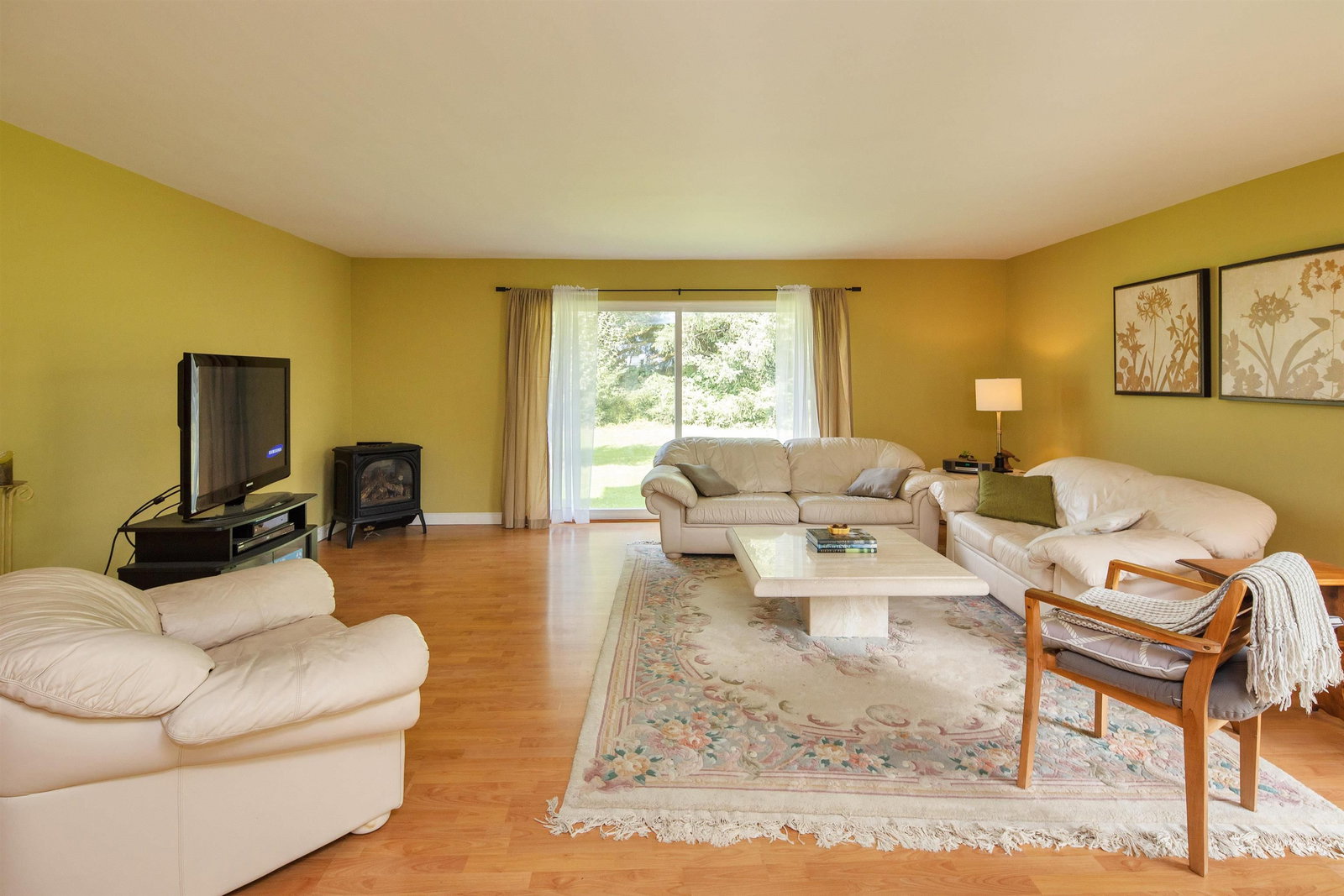 Listing Image 5