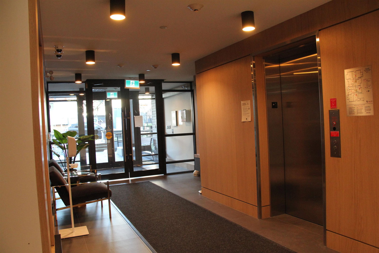 Listing Image 22