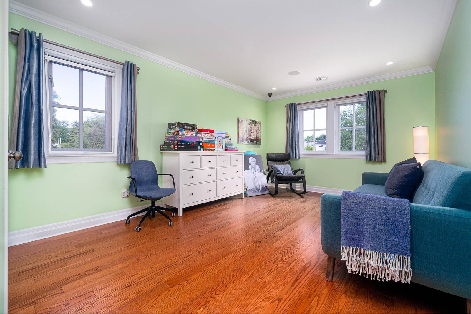 Listing Image 22